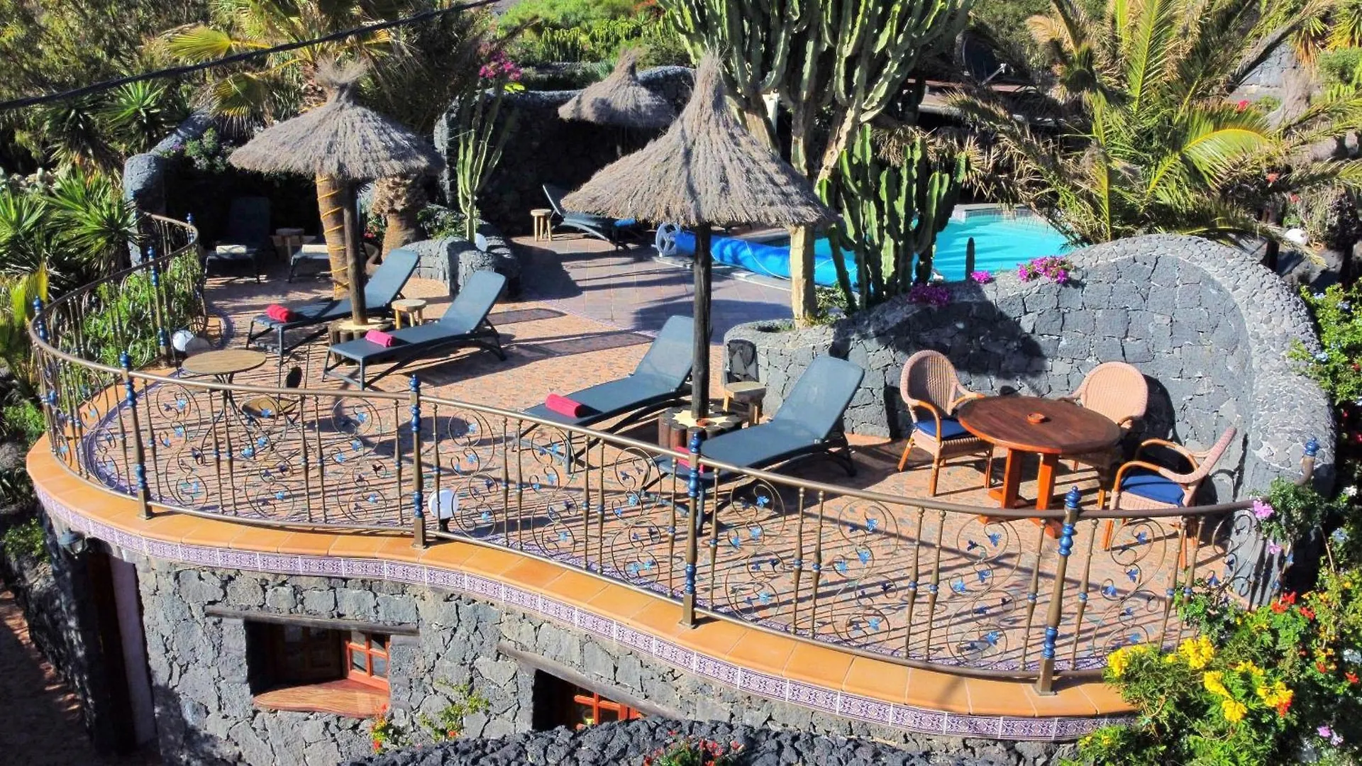 Lava - Sauna, Beheizter Pool, Traumhafter Meerblick, Billiard, Tischtennis Tias
